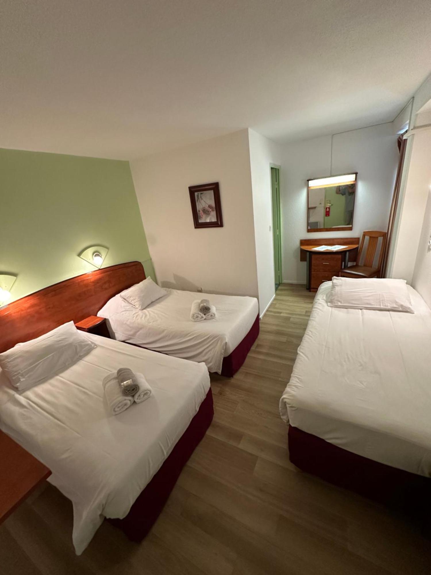 Havana Hotel Sens Exterior photo